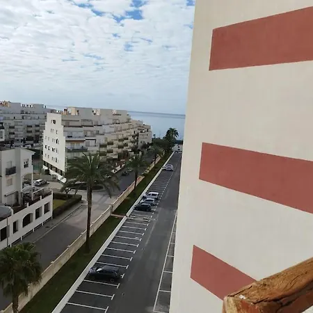 Oasis Salomar 2000 公寓 *